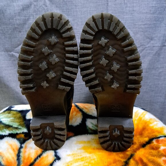 Dr. Martens Leona Boot Women Size 6 Black - Picture 6 of 13